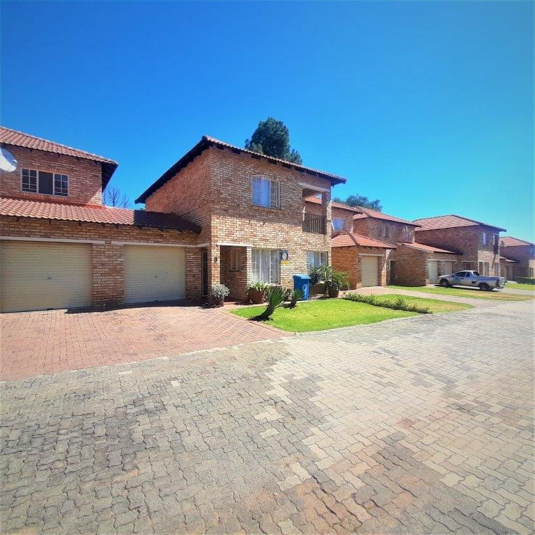 3 Bedroom Property for Sale in Waterval East North West